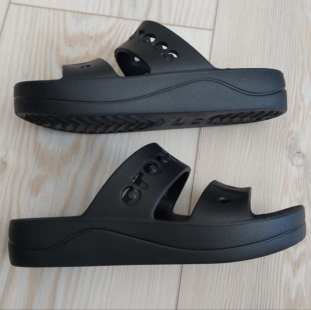 Crocs Baya Platform Slide Sandals - Picture 3 of 6